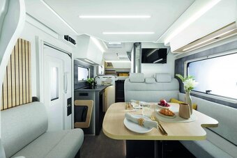 NOVÁ ALKOVNA AHORN CAMP A 690 2026 – RENAULT MASTER - 17