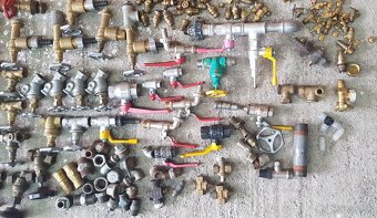 Vodo-inštalatérsky materiál 2 - 17