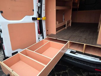 Ford Transit Custom 2.0 TDCi EcoBlue L2H1 A/T - 17