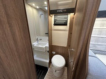 OBYTNÝ AUTOMOBIL MILLER NEW YORK - 17