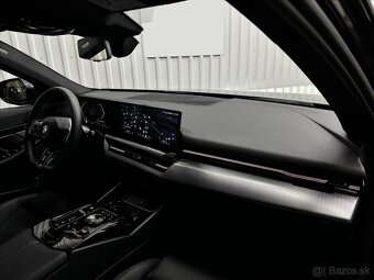 BMW 5 520d xDrive M Sport Touring - 17