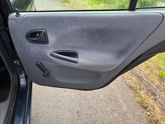 Renault Megane 1.4 70kw - 17