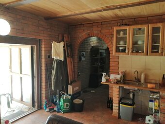 Predám  usadlosť na polosamote - 17