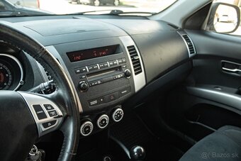 Mitsubishi Outlander 2.0 DI-D 4x4 103 kW, 2009 - 17