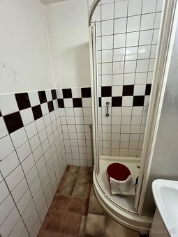 3 izbový byt centrum Handlovej - 17