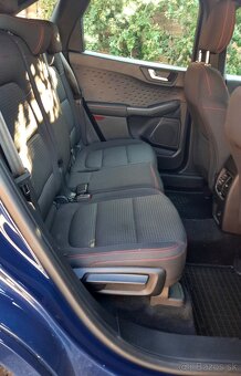 Predám  Ford Kuga 2.0 TDCi EcoBlue 190k ST-Line A/T AWD - 17