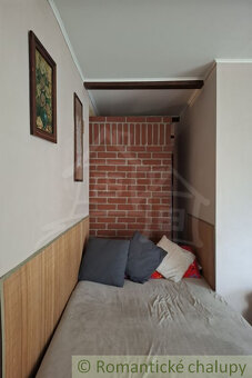 Rozprávkový dom so srdcom a veľkou záhradou - na skok od - 17