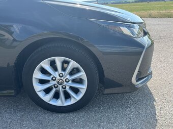 Toyota Corolla 1.5 benzin 92 kW - 17