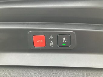 Peugeot 5008 1.6 PureTech 180 E6.2 Allure EAT8 - 17