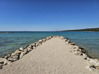Chorvátsko-trojizbový apartmán s výhľadom na more-PAG - 17