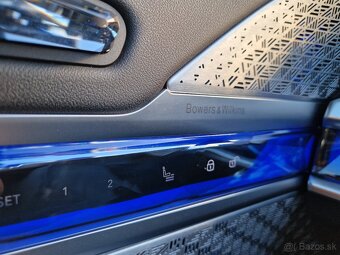 BMW Rad 7 Individual 740d XDrive v Zaruke - 17