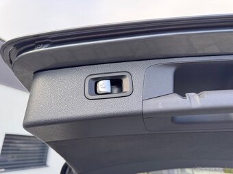Mercedes-Benz E trieda All-Terrain E400d Odpočet DPH - 17