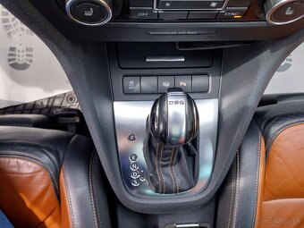 Volkswagen Golf Variant 2.0 TDI Highline DSG - 17