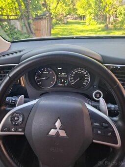 Mitsubishi Outlander - 17
