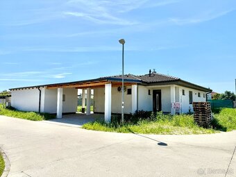 REZERVOVANÉ. Nádherný samostatný 4i rodinný dom TRI VODY - 17
