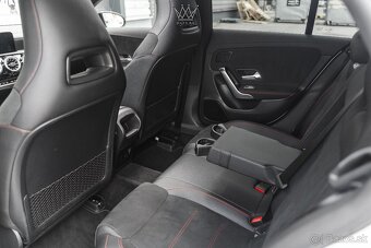 Mercedes-Benz CLA 220d 4Matic Webasto AMG-Line DPH - 17