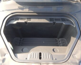 FORD MUSTANG MACH-E 76kWh 2023 odpočet DPH - 17