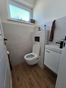 MODERNÝ 4-IZBOVÝ DOM S TEPELNÝM ČERPADLOM - 17