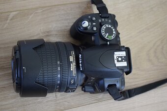 Nikon D 3100 + VR objektiv 18-105 AF-S - len 6 000 snimkov - 17