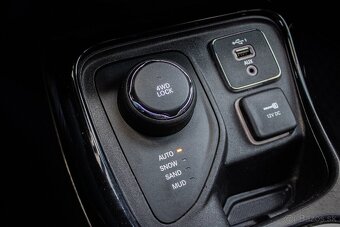 Jeep Compass 2.0L Mjet 4WD, 103kW - 17