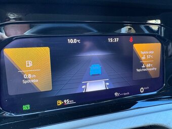 Volkswagen Golf 8 2.0 TDI 2024, zaruka do 06/2026 - 17