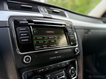 Škoda Superb Combi 2.0 TDI CR 140k Elegance - 17