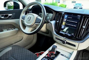 ⏩ Volvo XC60 B4 Momentum AWD A/T - 17