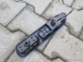 Peugeot 407 SW kufrové dvere - 17