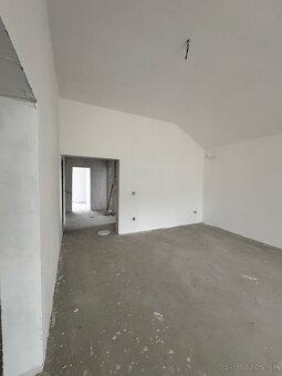 Novostavba RD 330m2 - 17