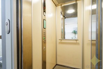 Exkluzívne na predaj krásny 4 izbový komplet prerobený byt o - 17