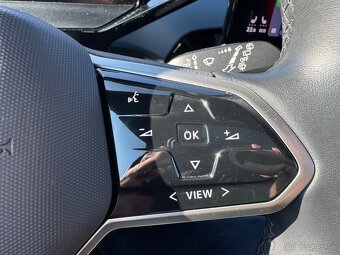 Volkswagen ID.4 GTX 82kWh 360kamera 55t km - 17
