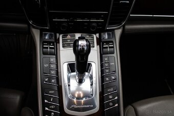 Porsche Panamera 4 - 17