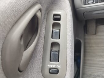 Suzuki Grand Vitara 4x4 AUTOMAT, r.v. 2002, STK: 1/2027 - 17