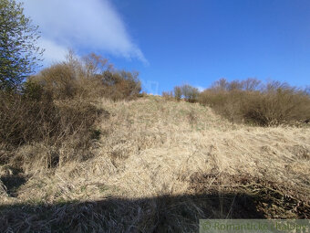 Rozľahlý pozemok so starším domom v Hornej Štubni (2714 m² - 17