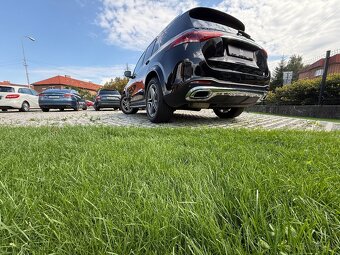 Mercedes Benz GLE - slovenske vozidlo , komplet servis.hist. - 17