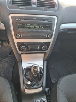 Škoda Octavia 1,6 Tdi 77kw 2012 SK auto - 17