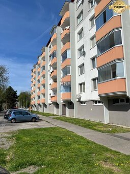 REZERVOVANÝ 1izbový byt s veľkou lodžiou - 17