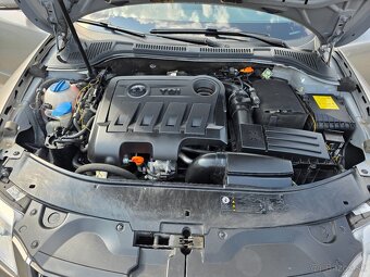 ŠKODA SUPERB COMBI 2.0 CRTDI 103KW ELEGANCE - 17