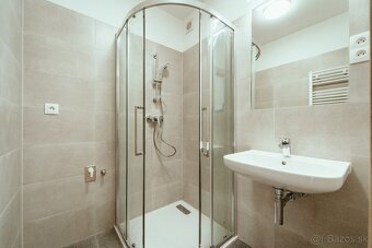Novostavba, projekt "ZA ŠKOLOU" Smolinské - 17