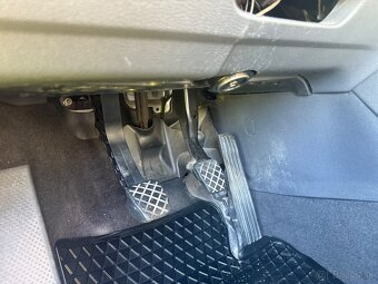 Volkswagen Golf MK5 1.4 Comfortline - 17
