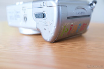 Canon PowerShot A80 - 17