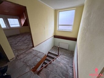 Veľký rodinný dom Podhradie - 17