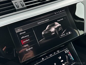 Audi E-tron quattro 50, r.v.: 2022 - 17