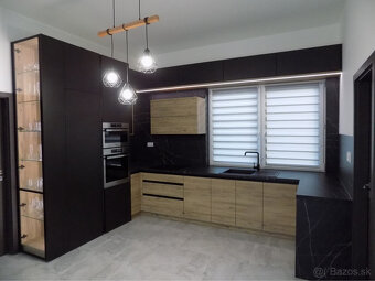 Novostavba domu v Kolárove s kuchynskou linkou + solárne pan - 17