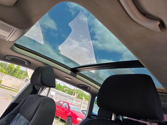 VOLKSWAGEN GOLF VARIANT 2.0 CRTDI 103KW MT6 - 17