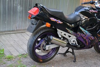 Suzuki GSX-750F - 17