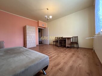 NA PREDAJ - RODINNÝ DOM, ZLATÉ, 8 KM OD BARDEJOVA - 17