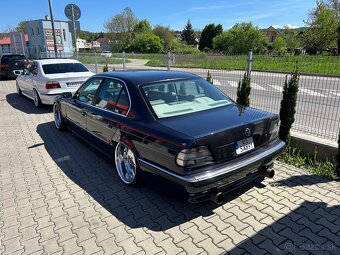 BMW e38 740i manual - 17