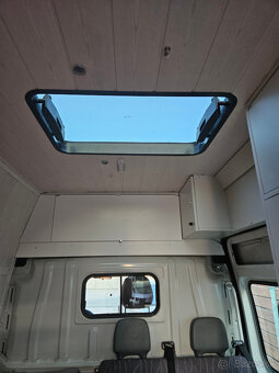Predám Autokaravan Peugeot Boxer L4H3 (2018) - odpočet DPH - 17