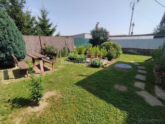 Super ponuka - príjemný rodinný dom pre viacčlennú rodinu s - 17